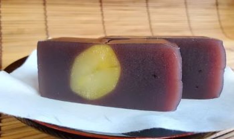 画像1: 栗羊羹（中）"Kuri Yokan (Chestnut Yokan)" 380g