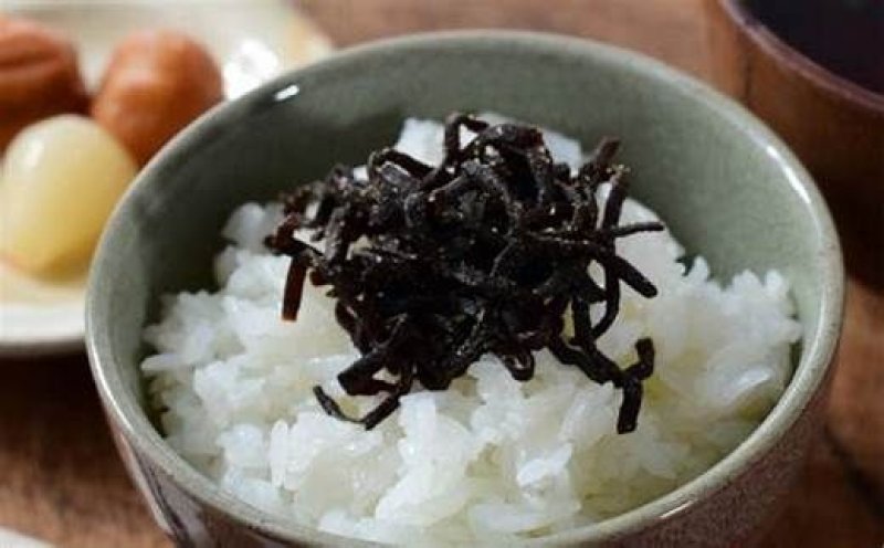 画像1: 汐吹こんぶ（北海道産昆布使用）"Shiofuki Konbu "(made with konbu from Hokkaido)