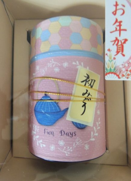 画像1: 限定品 お年賀用静岡県産深蒸し茶「初みどり」缶入り（ピンク缶） (1)